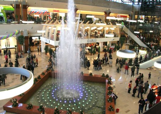2016_matius_blog_la_mall_ca_la_biserica_02